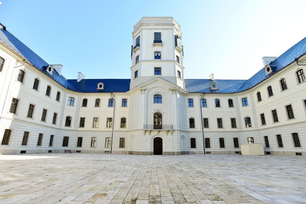 Magdalena Apartman エゲル エクステリア 写真